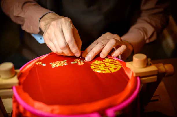 중국의 전통 서예를 표현하는 아름다운 글씨